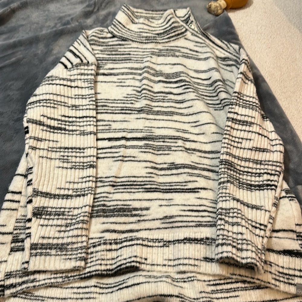 Talbots black and white turtle neck sweater